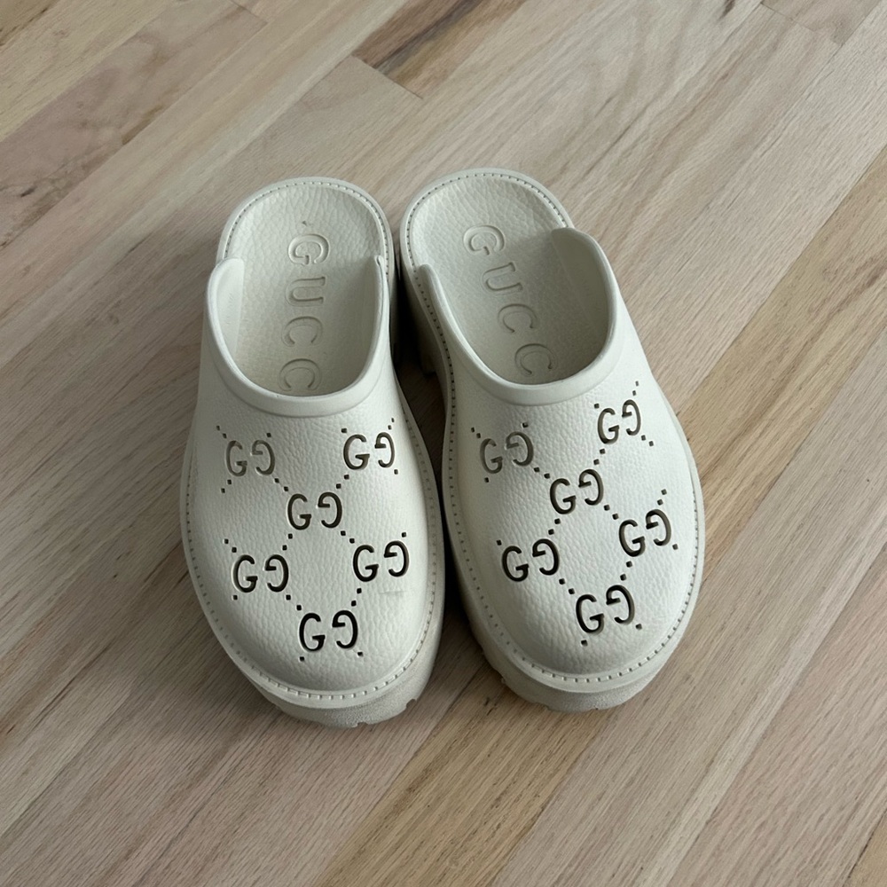 GUCCI PLATFORM MULE WITH PERFORATED G